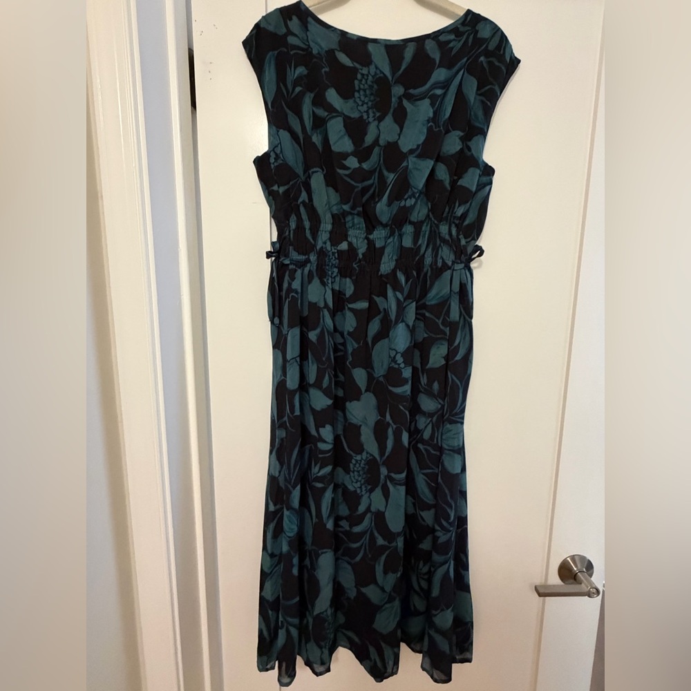 Banana Republic Side-Tied Midi Dress NWT - size XS - Picture 2 of 5